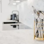 Animea & Appartements-ossiacher
