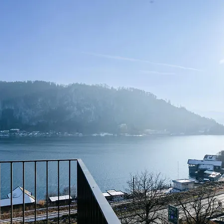 Animea & Appartements-ossiacher