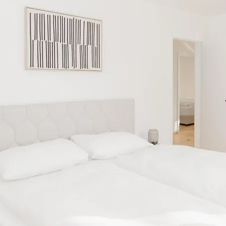 Animea & Appartements-ossiacher