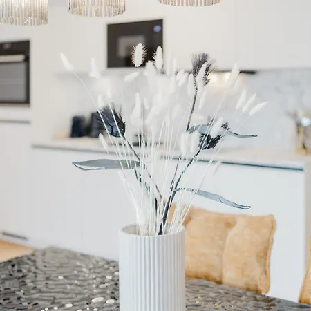 Animea & Appartements-ossiacher