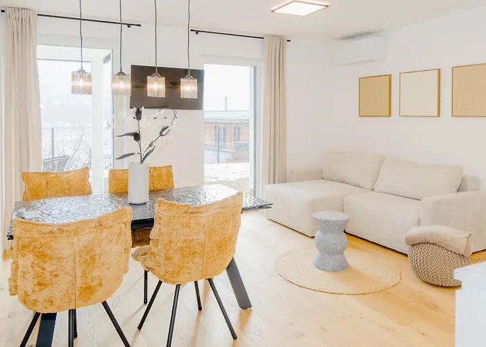 Animea & Appartements-ossiacher *